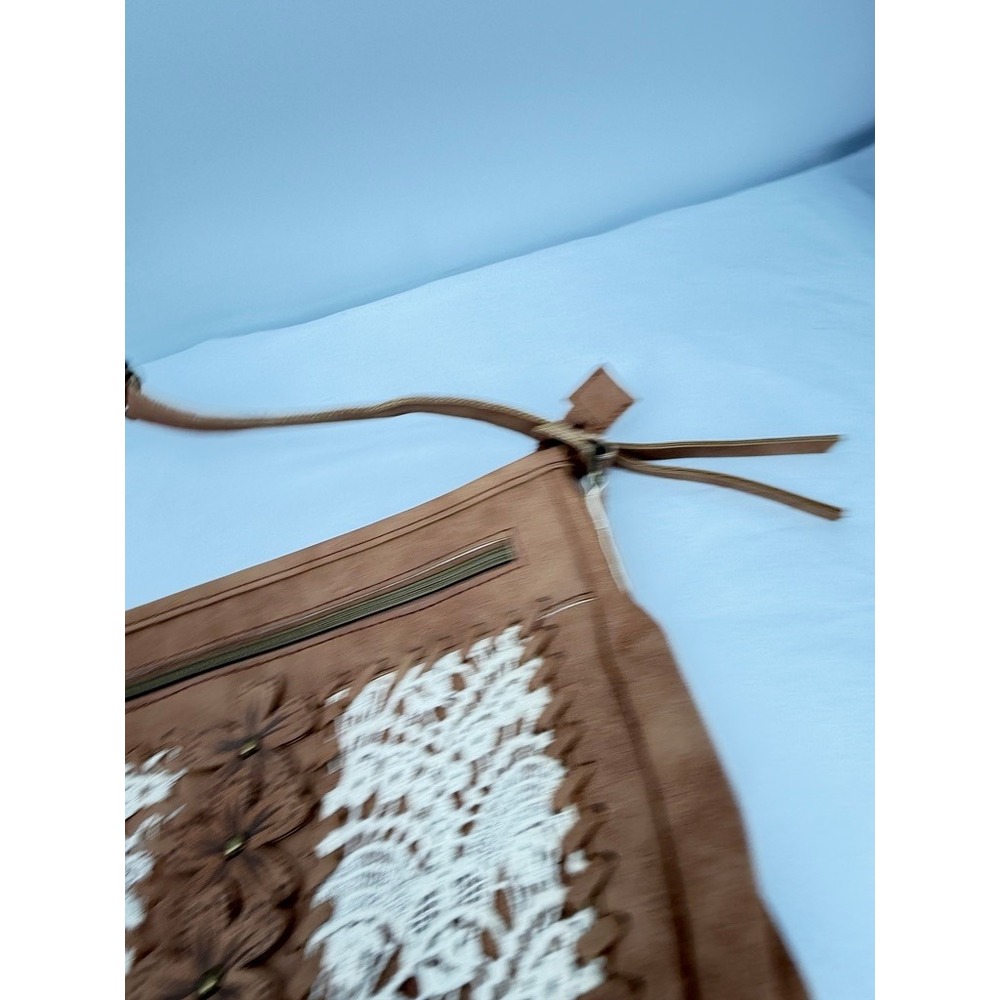 Wallflower Crossbody Bag Lace Crochet Panel Floral Boho Western Cottage Core - Picture 4 of 12